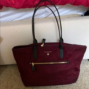 Micheal kors tote purse